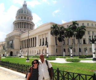 Cuba en 14 días: Habana, Viñales, Playa larga, Cienfuegos, Trinidad y Cayo Coco - Blogs de Cuba - De Paseo por La Habana (7)