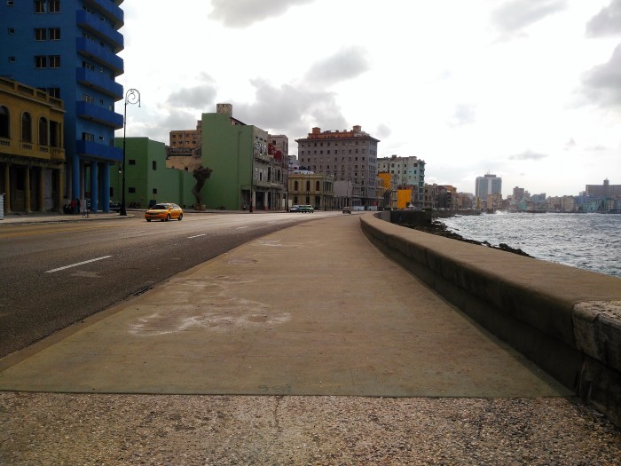Cuba en 14 días: Habana, Viñales, Playa larga, Cienfuegos, Trinidad y Cayo Coco - Blogs of Cuba - Primera noche en la Habana (3)